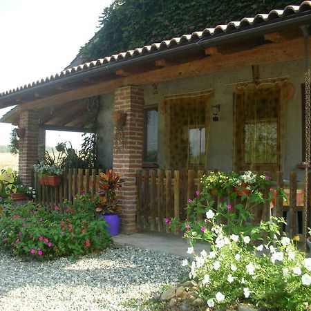 Cascina Beneficio Villa Castelnuovo Bormida Exterior photo